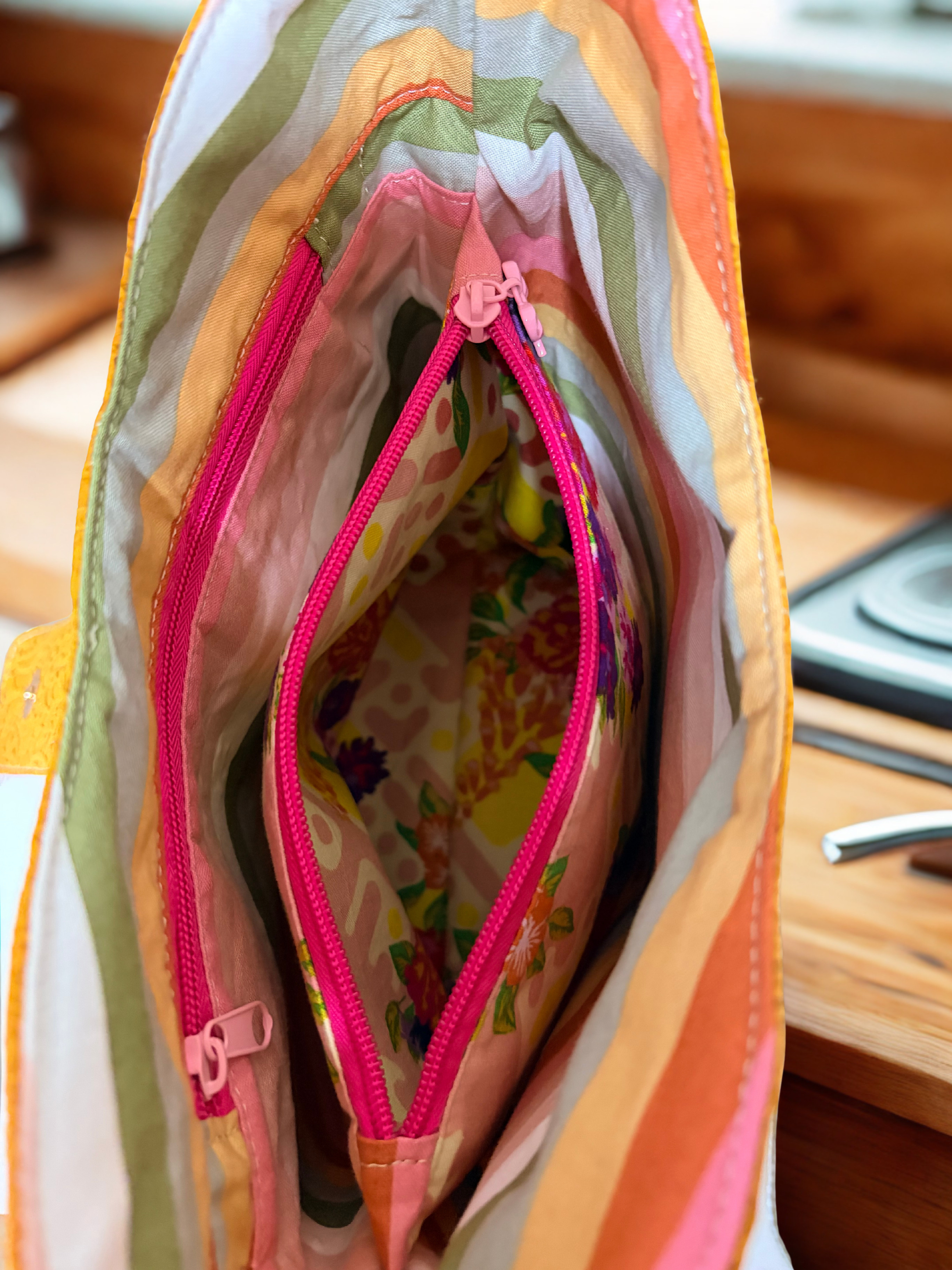 Magic Middle Bucket Bag